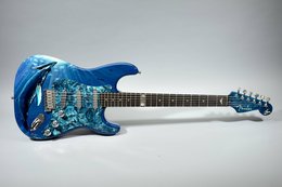 Fender 1995 Stratocaster 'First Breath' #1 Carved by George Amicay & Painted by Robert Wyland NAMM Show '95 Fender 1995 Stratocaster 'First Breath' #1 Carved by George Amicay & Painted by Robert Wyland NAMM Show '95