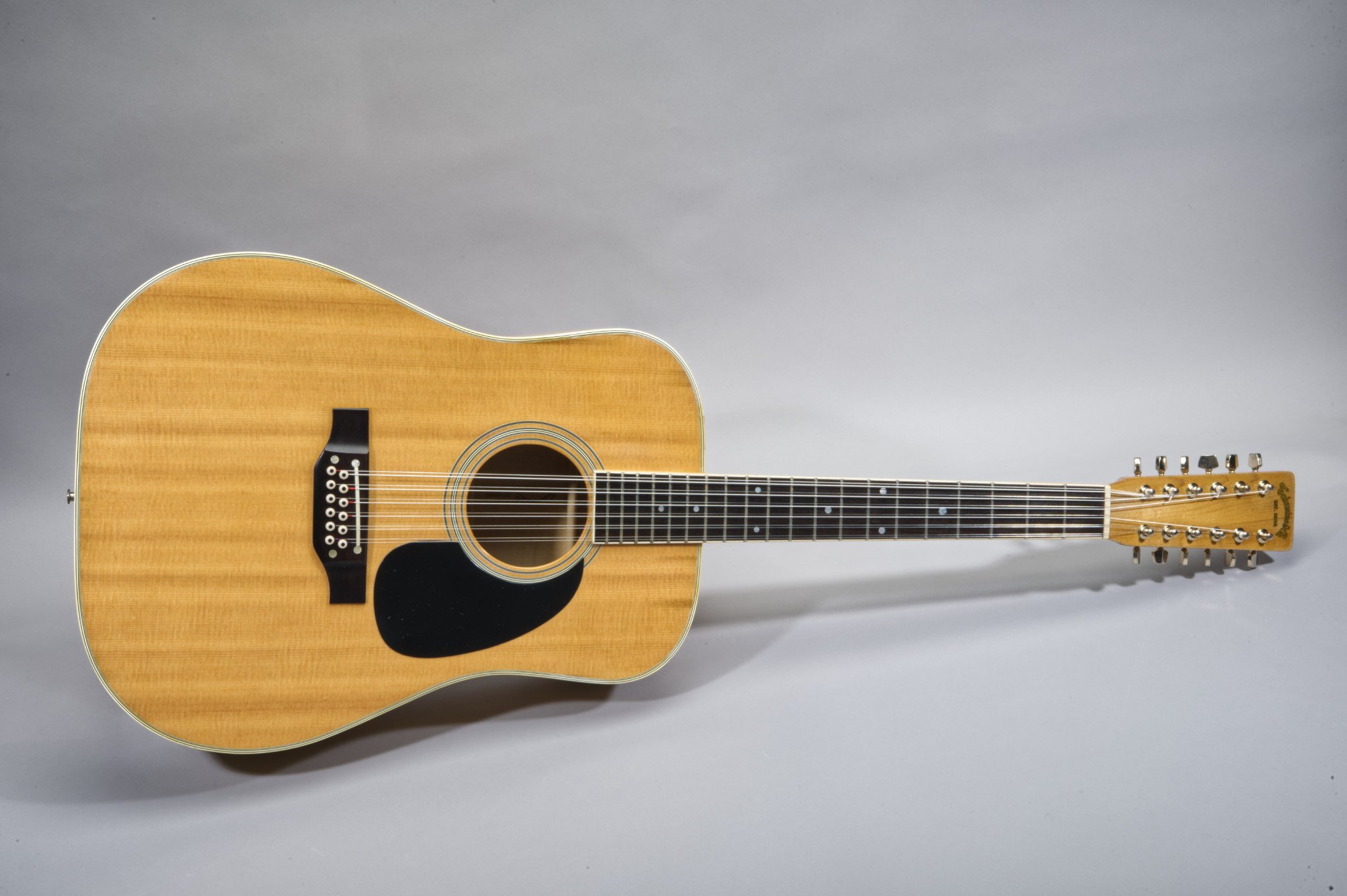 Takamine f400s hotsell