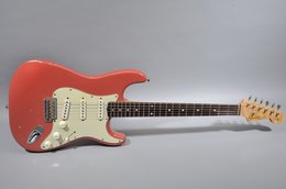 Fender 1999 Stratocaster ‘62 RI Fiesta Red Cunetto Relic Fender 1999 Stratocaster ‘62 RI Fiesta Red Cunetto Relic