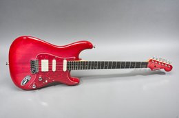 Blade Levinson 1993 Blade RH4 Passion Red Blade Levinson 1993 Blade RH4 Passion Red