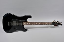 Suhr 2010 Classic Glossy Black w/Matching Headstock Suhr 2010 Classic Glossy Black w/Matching Headstock
