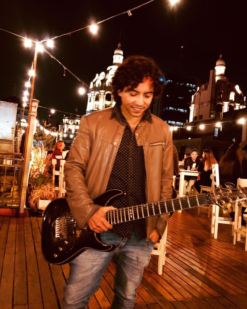 Damian photo 23 Schecter Hellraiser C7 @ Night