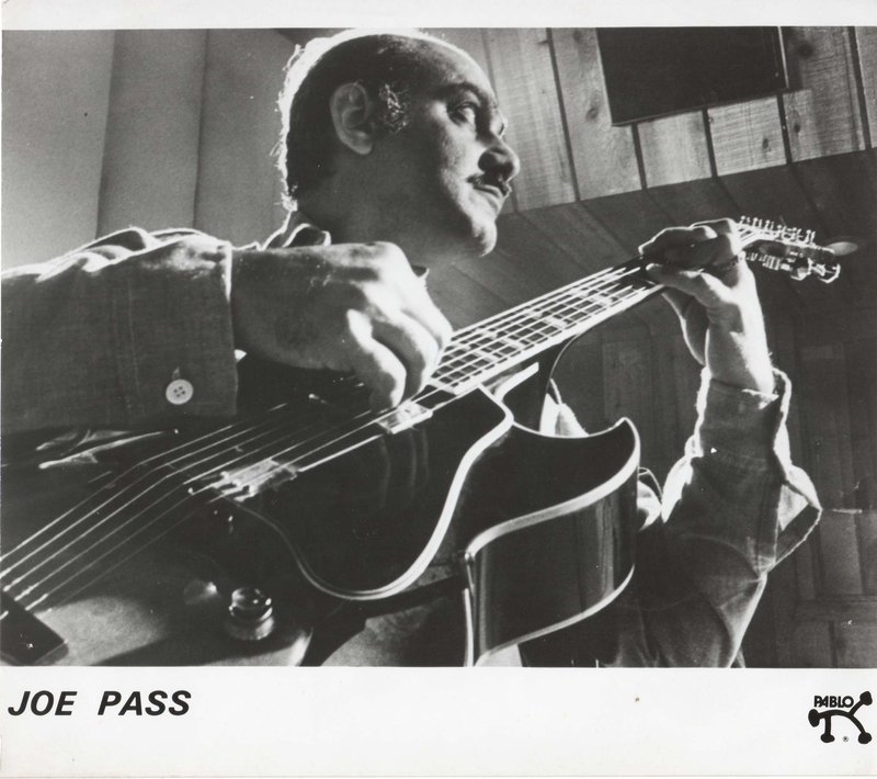 Gibs1964ES175SB-92Joe Pass.jpg