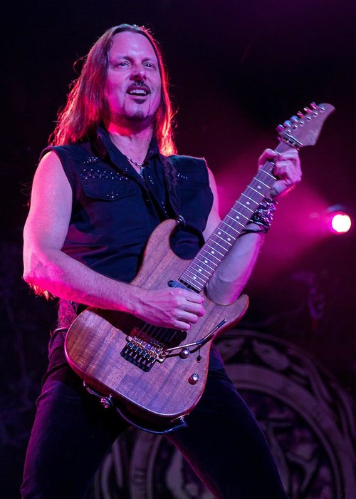 RB Suhr0