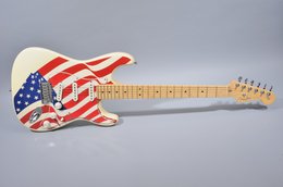 Fender 2001 Stratocaster US Stars & Stripes Flag Design 9/11 Tribute Fender 2001 Stratocaster US Stars & Stripes Flag Design 9/11 Tribute