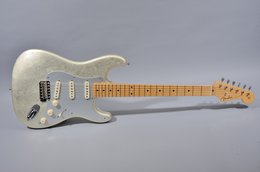 Fender 2005 Stratocaster Master Salute Ltd. White Gold Leaf Masterbuilt by Greg Fessler Fender 2005 Stratocaster Master Salute Ltd. White Gold Leaf Masterbuilt by Greg Fessler