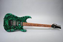 Tom Anderson 1991 Pro Am Custom Green-Black Bowling Ball w/Black Painted Headstock Tom Anderson 1991 Pro Am Custom Green-Black Bowling Ball w/Black Painted Headstock