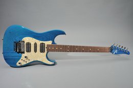 Tom Anderson 1997 Classic Translucent Blue w/Matching Headstock Tom Anderson 1997 Classic Translucent Blue w/Matching Headstock
